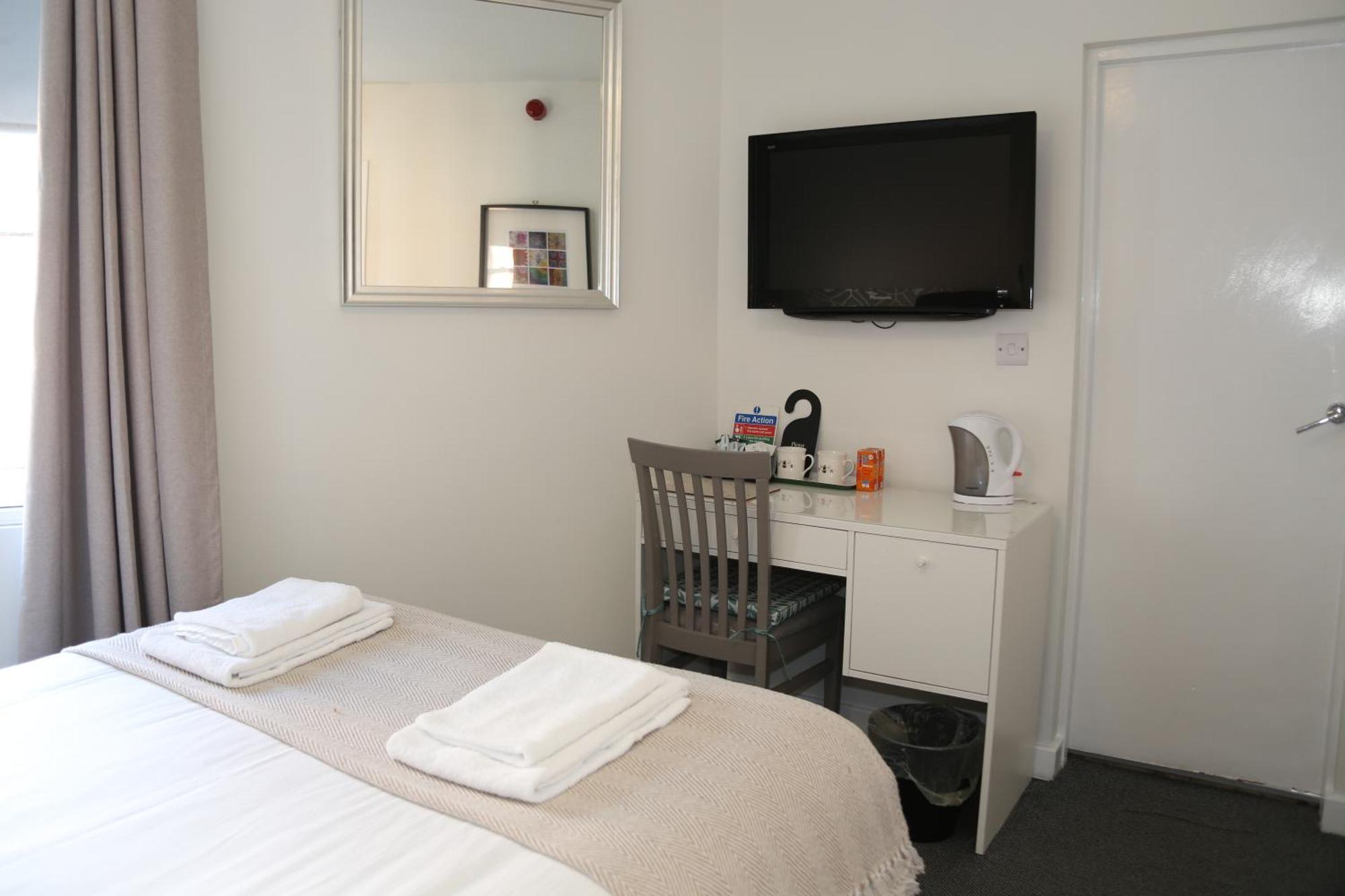The Bulls Head Hotel — Photos 1